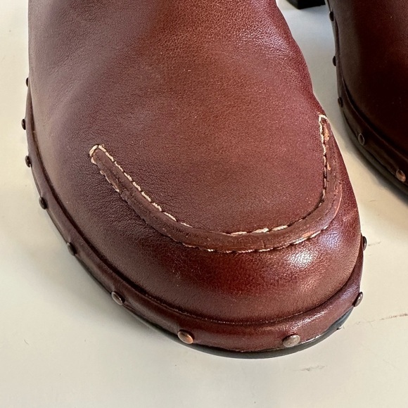 Sofft Brown Leather Boho Comfort Mule Clogs with 2”heel and Cross Buckle Sz 9M - Picture 5 of 12